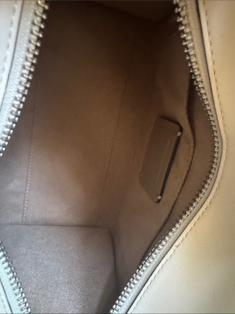COACH Andrea Carryall Bag - Picture 5 of 6